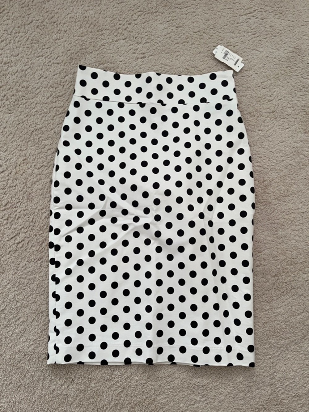 Classic Black Polka Dot Pencil Skirt - White/Black